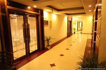 crown5-bhimaas-temple-tree-hotel