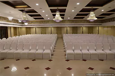 crown7-bhimaas-temple-tree-hotel