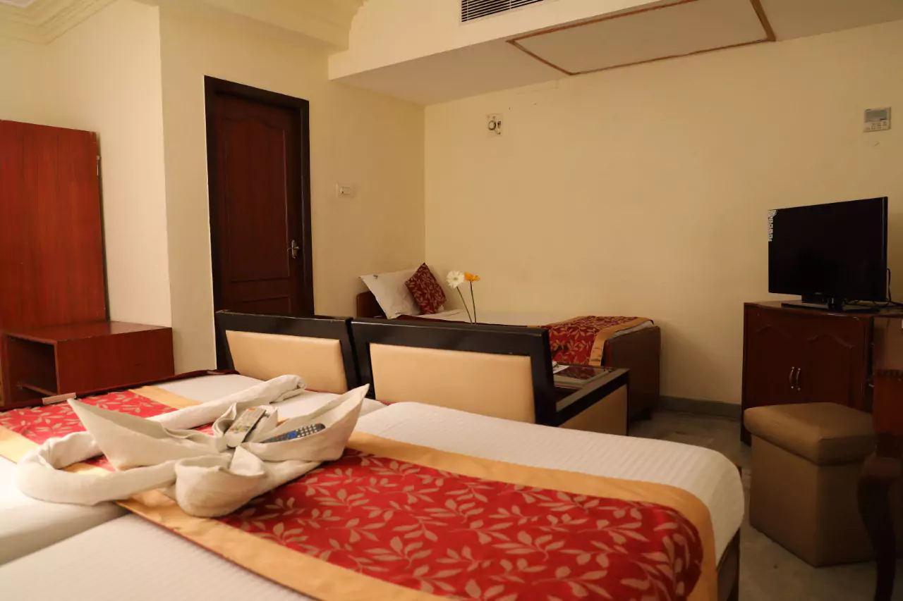 deluxe3-bhimaas-temple-tree-hotel